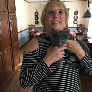 Meet your Posher, Lori